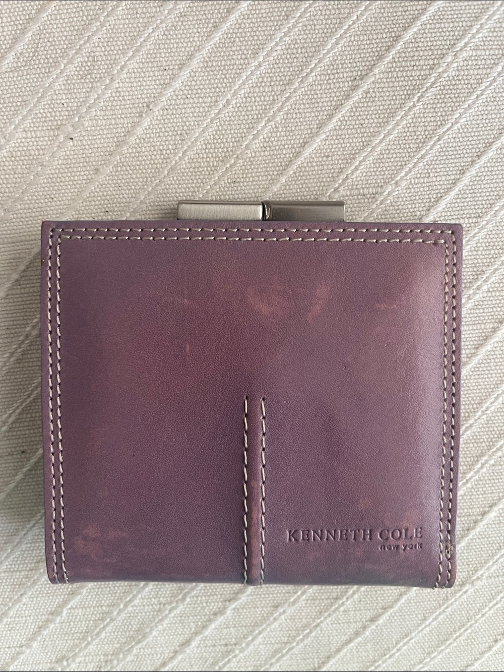 Kenneth Cole Plum Leather Wallet - Picture 1 of 6